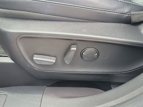 Used 2023 Ford Escape Platinum AWD/4WD image 12