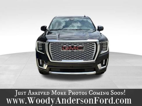 Used 2023 GMC Yukon Denali RWD image 4
