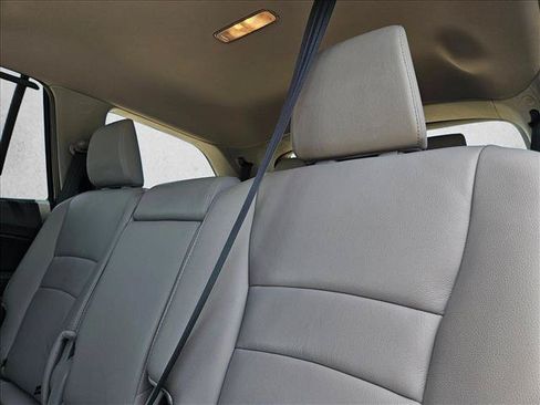Used 2017 Honda Pilot EX-L image 12