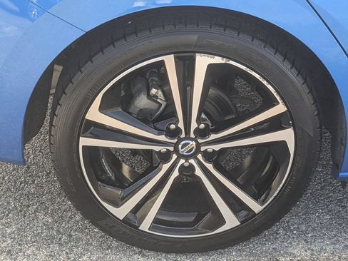Used 2020 Nissan Sentra SR FWD image 13