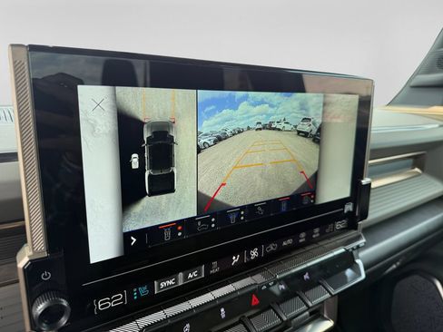 New 2025 GMC Hummer EV 2X w/ LPO, Dark Essentials Package AWD/4WD image 21