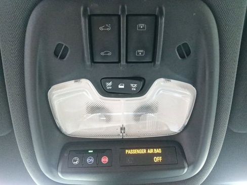 Used 2022 Chevrolet TrailBlazer RS w/ Sun and Liftgate Package image 25