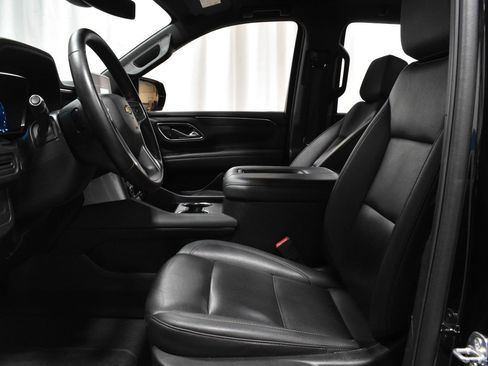 Used 2024 Chevrolet Tahoe LT image 3