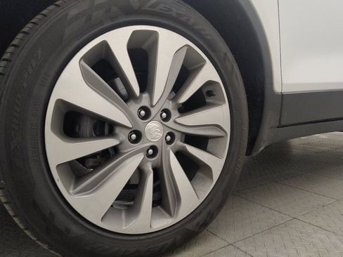 Used 2018 Buick Encore Preferred image 31