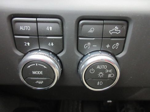 New 2026 GMC Sierra 1500 AT4 image 18