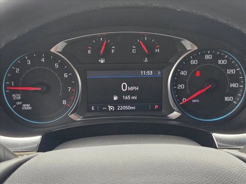 Used 2023 Chevrolet Traverse LT FWD image 13