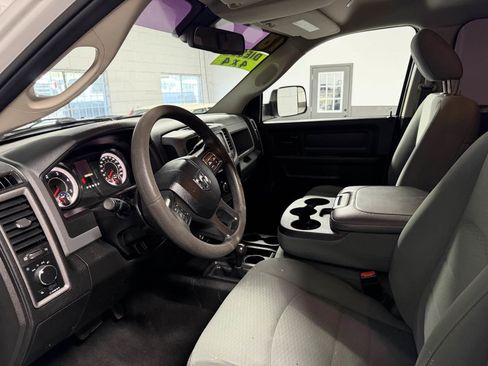 Used 2018 RAM 2500 Tradesman w/ Chrome Appearance Group AWD/4WD image 10