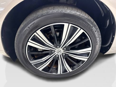 Used 2023 Volvo XC60 B5 Plus FWD image 88