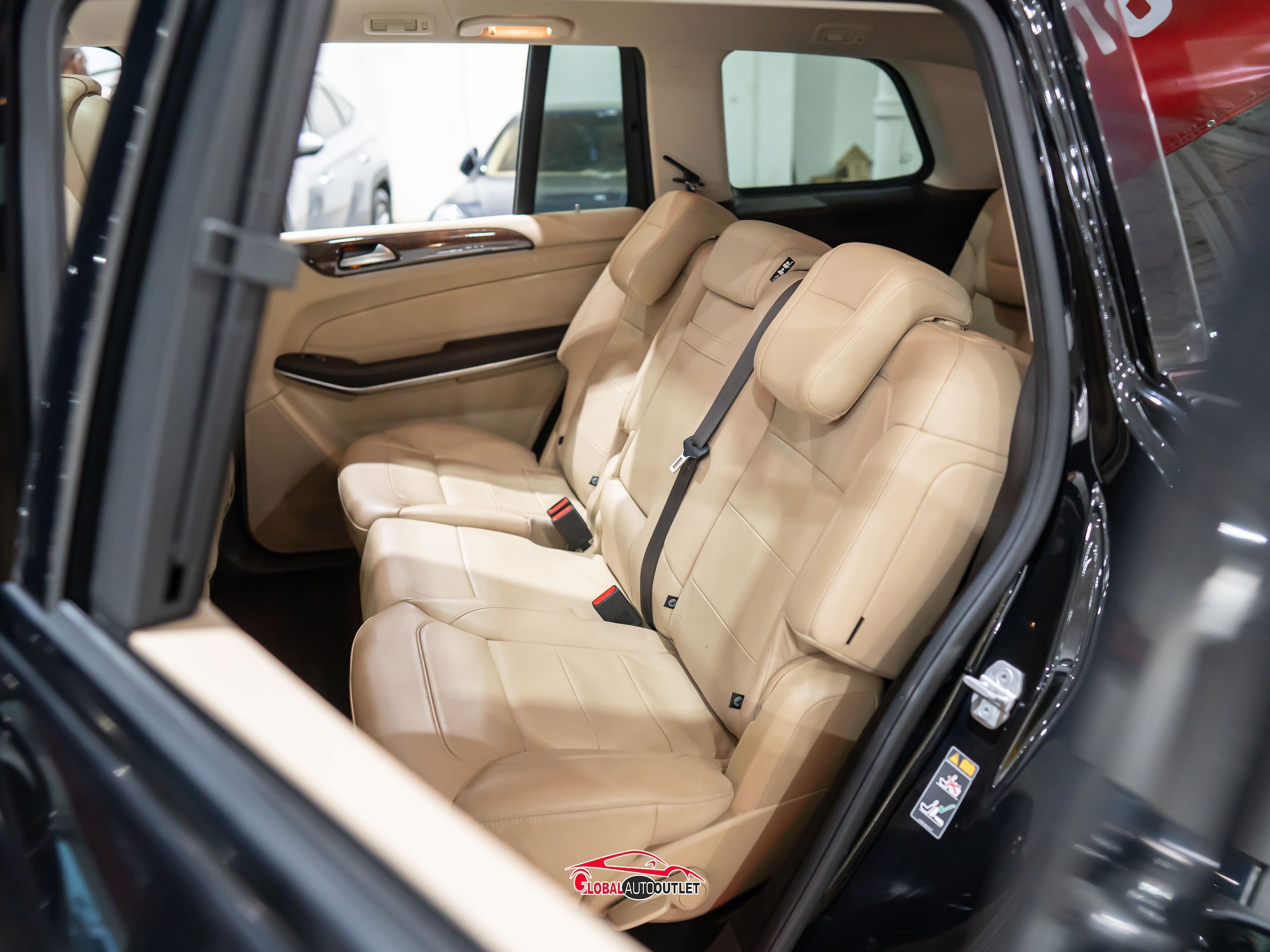 Used 2018 Mercedes-Benz GLS 550 4MATIC w/ Driver Assistance Package image 21