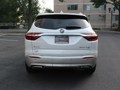 Used 2018 Buick Enclave Premium w/ Experience Buick Package AWD/4WD image 8