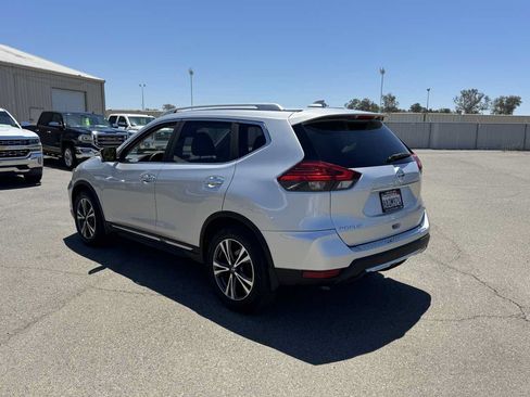 Used 2017 Nissan Rogue SL FWD image 7