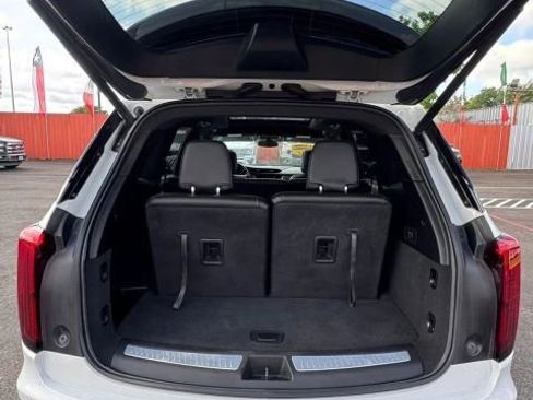 Used 2021 Cadillac XT6 Luxury FWD image 7