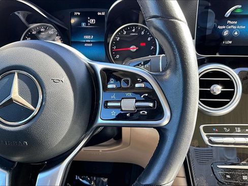 Used 2021 Mercedes-Benz GLC 300 image 12