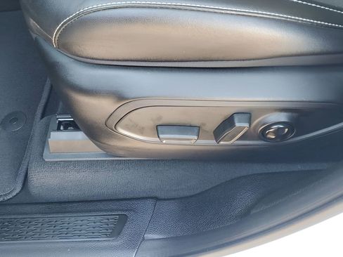 Used 2025 Jeep Grand Cherokee L Altitude image 29