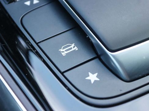 Used 2021 Mercedes-Benz GLA 250 4MATIC image 33