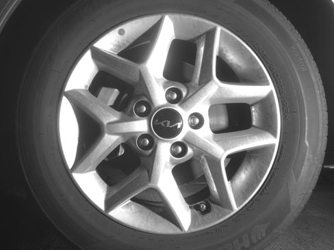 Used 2025 Kia Soul LX w/ LX Technology Package image 17