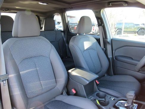 Used 2025 Subaru Forester Premium image 8