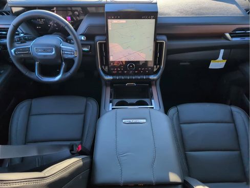 New 2026 GMC Yukon Denali w/ Sun & Power Step Package image 15