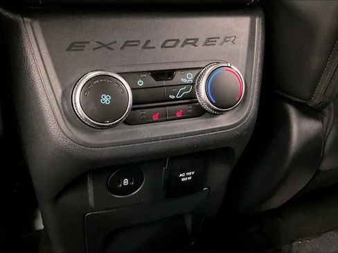 Used 2025 Ford Explorer ST AWD/4WD image 34