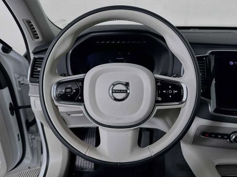 Used 2023 Volvo XC90 B6 Plus w/ Protection Package Premier AWD/4WD image 11
