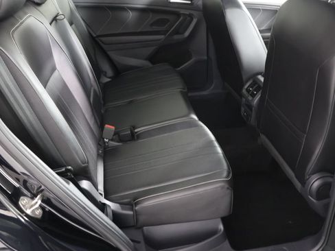 Used 2024 Volkswagen Tiguan SE AWD/4WD image 22