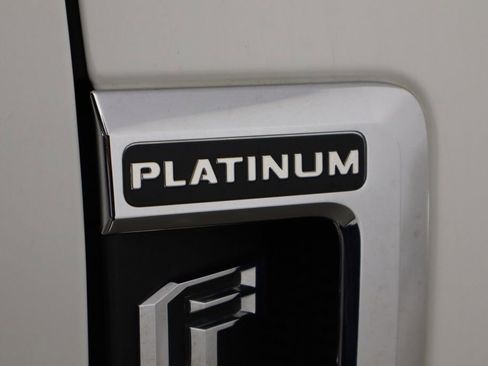 Used 2022 Ford F250 Platinum AWD/4WD image 45