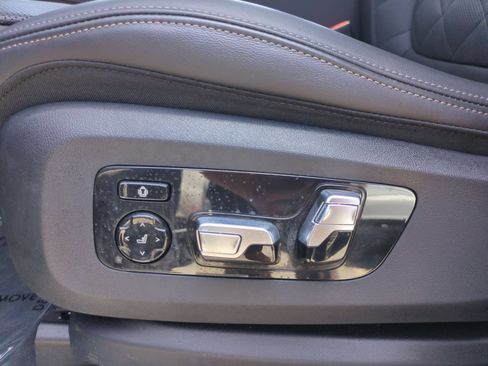 Used 2024 BMW X5 sDrive40i w/ Premium Package RWD image 14