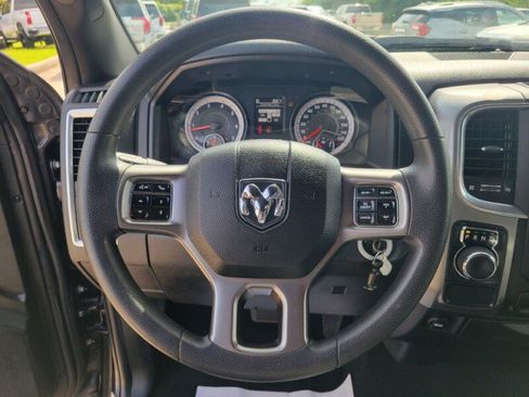 Used 2024 RAM 1500 Warlock RWD image 17