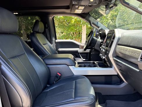 Used 2022 Ford F250 Lariat w/ Lariat Ultimate Package AWD/4WD image 30
