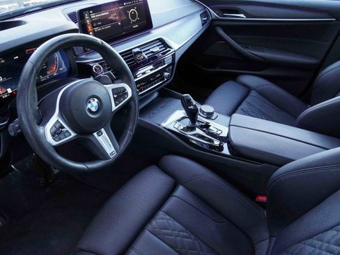 Certified 2023 BMW 530i xDrive w/ M Sport Package image 9