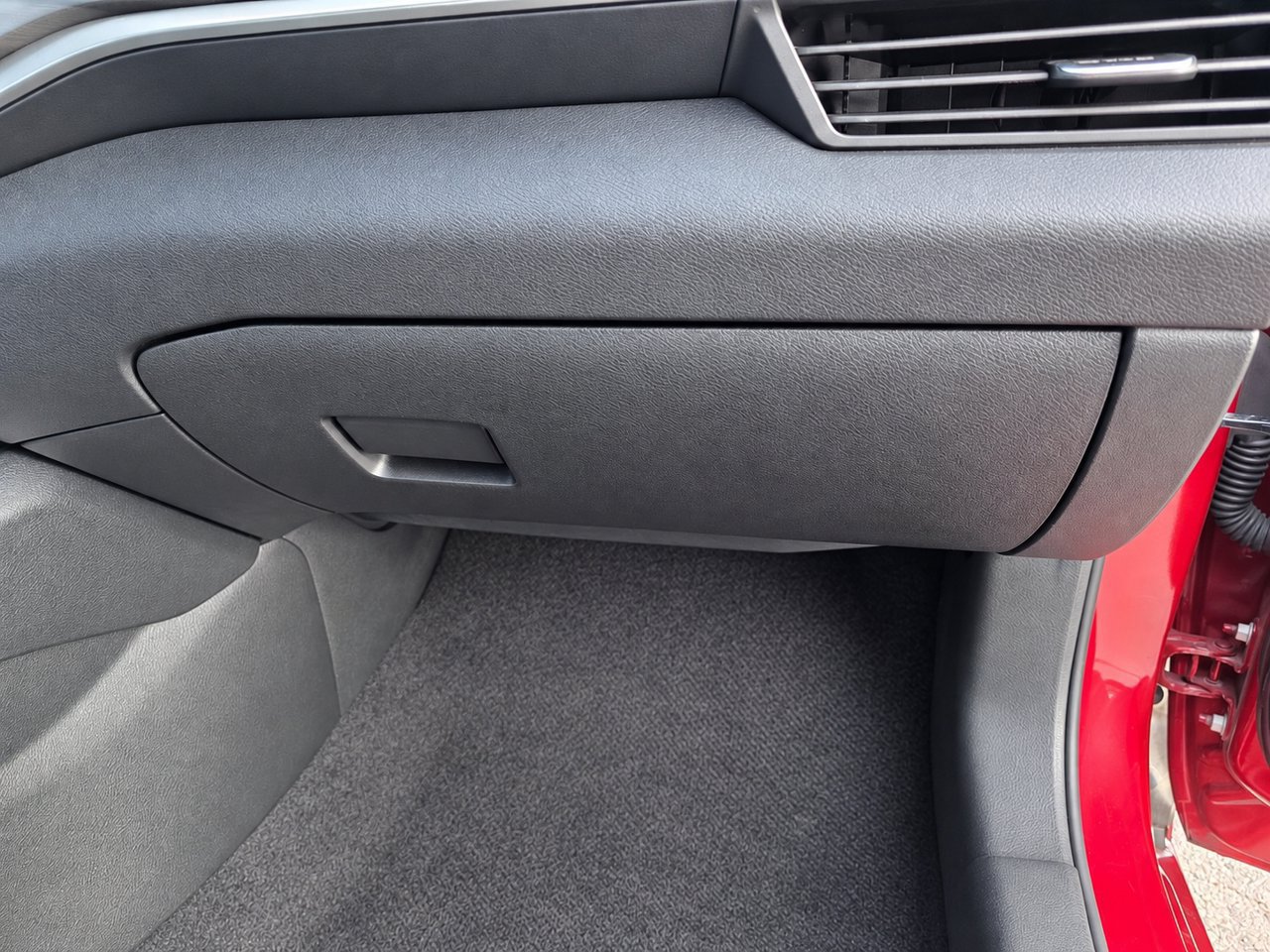 Used 2025 Nissan Altima 2.5 SV FWD image 31