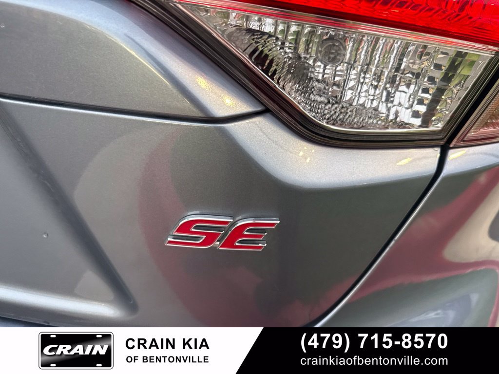 Used 2023 Toyota Corolla SE FWD image 8