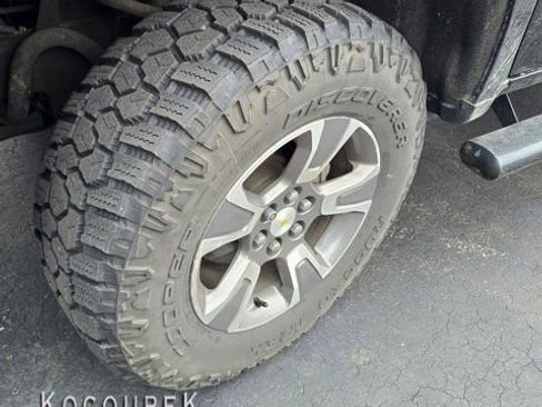 Used 2015 Chevrolet Colorado Z71 AWD/4WD image 5