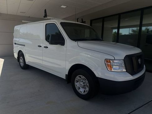 Used 2021 Nissan NV 2500 SV RWD image 13