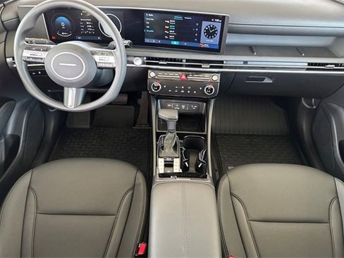 New 2025 Hyundai Santa Cruz SEL image 13