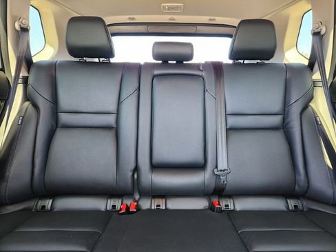 Used 2025 Nissan Rogue SL image 11