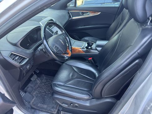 Used 2016 Lincoln MKX Reserve w/ Climate Package FWD image 7