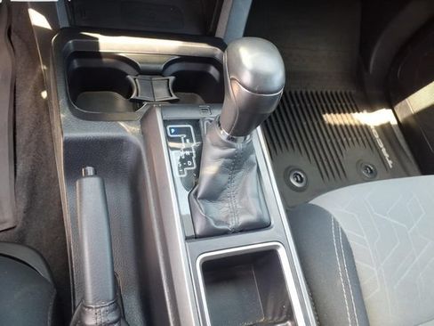 Used 2020 Toyota Tacoma TRD Sport w/ Technology Package AWD/4WD image 28