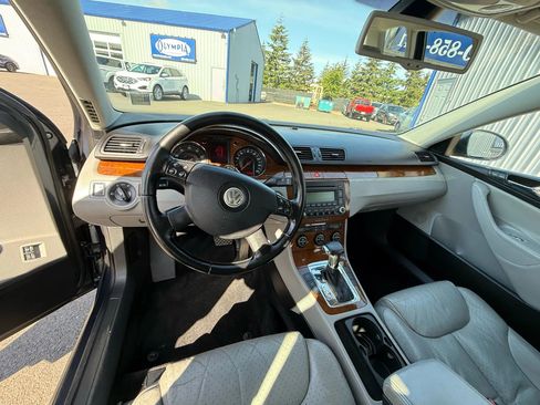 Used 2007 Volkswagen Passat 3.6 image 9