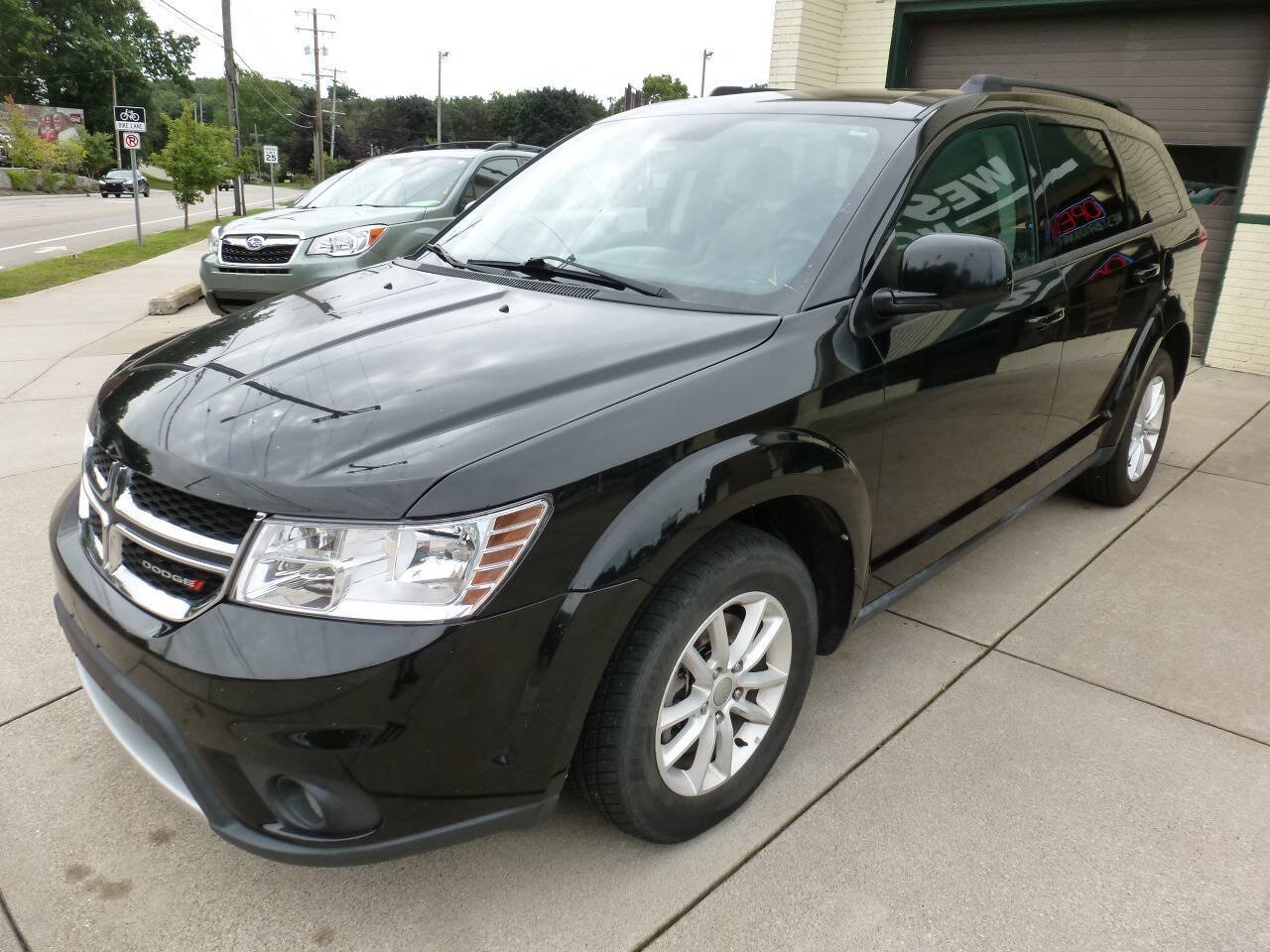 Used 2015 Dodge Journey SXT w/ Flexible Seating Group AWD/4WD image 4