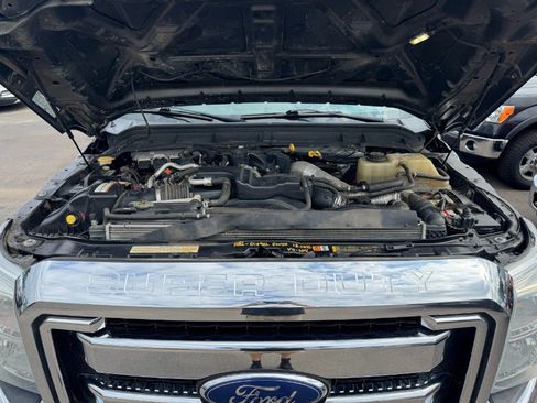 Used 2016 Ford F250 XLT w/ Camper Package AWD/4WD image 22