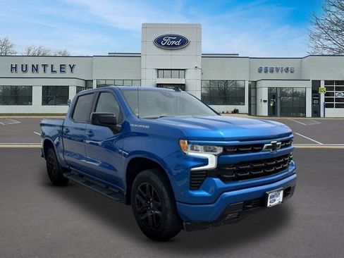 Used 2022 Chevrolet Silverado 1500 RST w/ Max Trailering Package AWD/4WD image 2