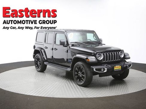 Used 2025 Jeep Wrangler Unlimited Sahara image 50
