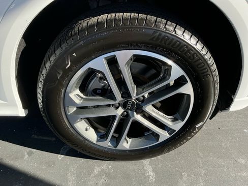 New 2025 Audi Q5 Premium image 25