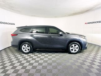 Used 2022 Toyota Highlander L video 2