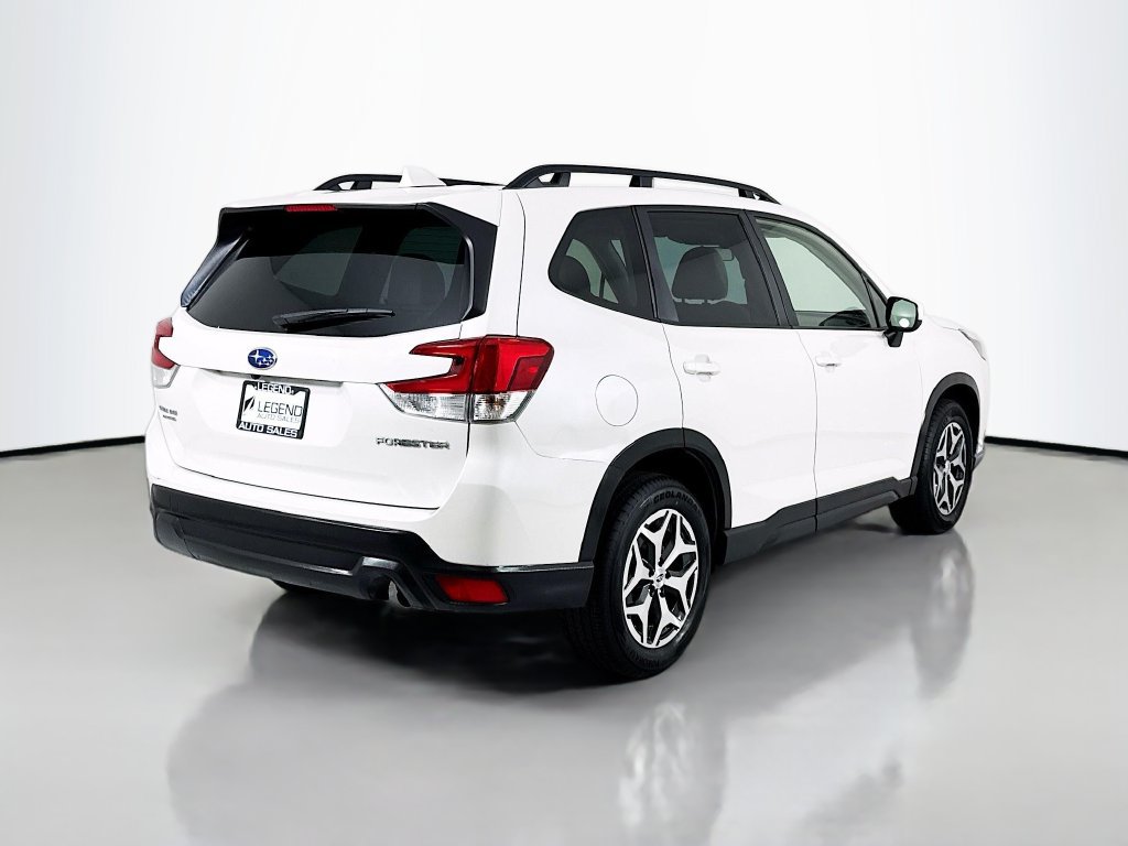 Used 2022 Subaru Forester Premium AWD/4WD image 6