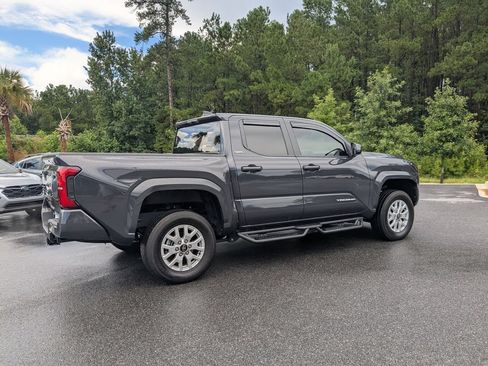 Used 2024 Toyota Tacoma SR5 RWD image 4