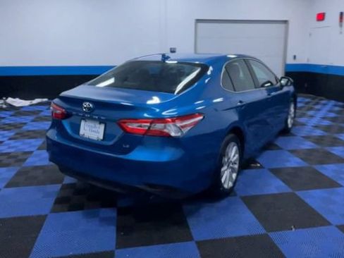 Used 2020 Toyota Camry LE FWD image 8