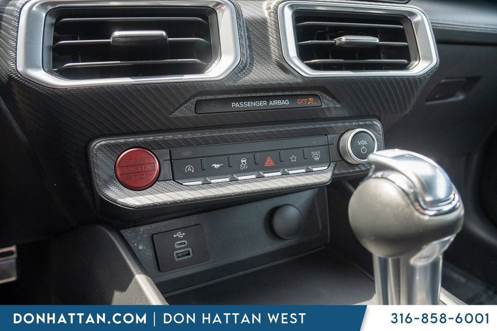 Used 2025 Ford Mustang Premium RWD image 8