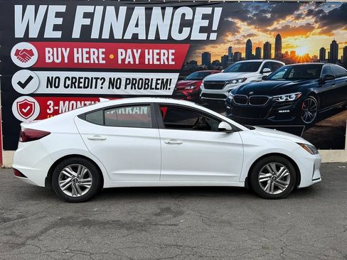 Used 2020 Hyundai Elantra Value Edition w/ Cargo Package (C1) FWD image 3